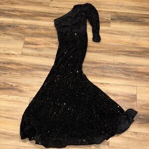 Black One-Shoulder Sequin Evening Gown